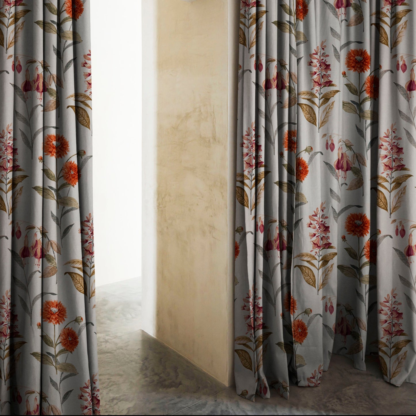 Elegant Floral Print Room Darkening Curtains Set of 2 DS90B