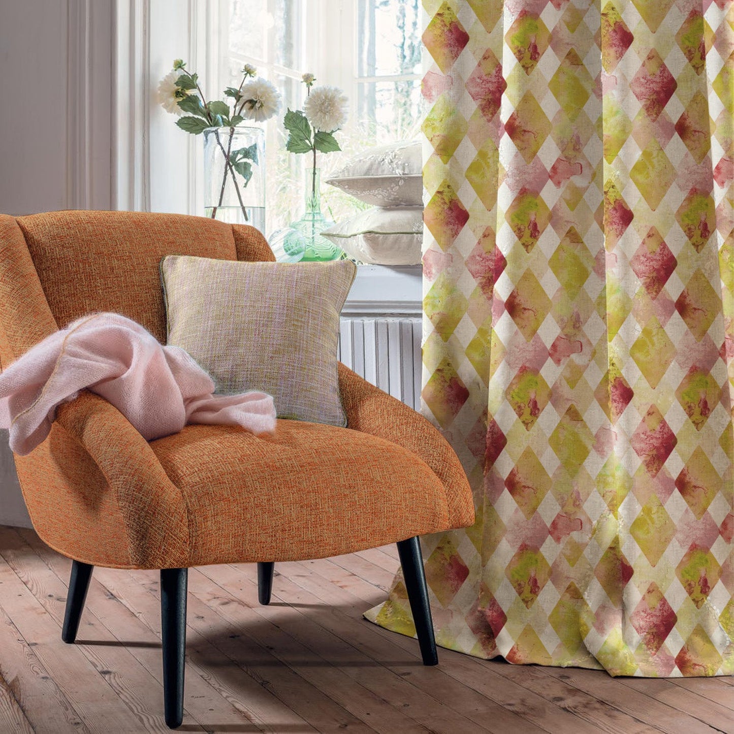 Elegent Geometric Print Matt Finish Room Darkening Curtain Set of 2 MTDS58C