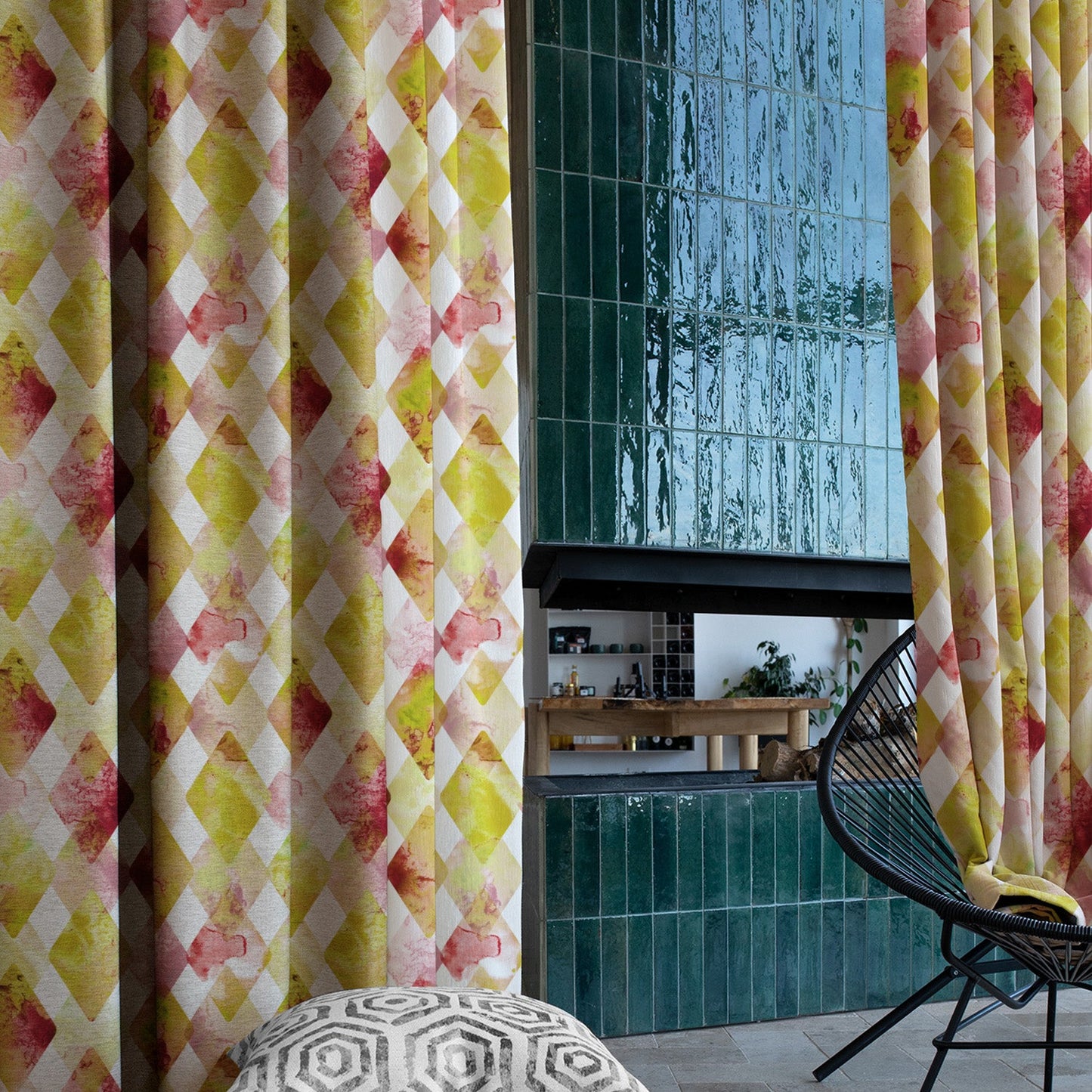 Elegent Geometric Print Matt Finish Room Darkening Curtain Set of 2 MTDS58C