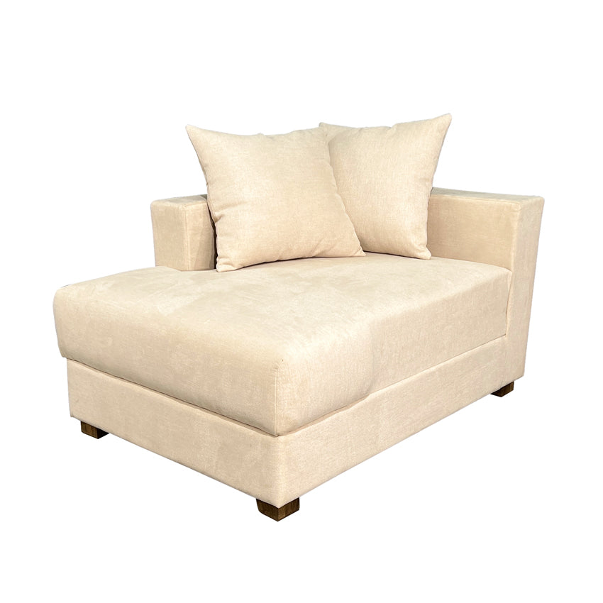Striado Upholstered Sofa With Chaise Sectional